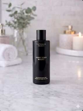 Victoria's Secret Very Sexy Night Fragrance Body Care